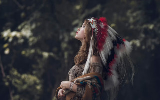 Woman nativeamerican headdress forest photorealistic - a forest free wallpaper for desktop