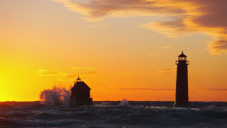Lighthouse ocean sunset cloud matte - stormy weather free wallpaper
