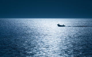 Night water boat impressionist solo - ocean free wallpaper