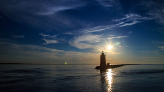 Lighthouse island ocean sunset cityscape - fitz henry lane free wallpaper
