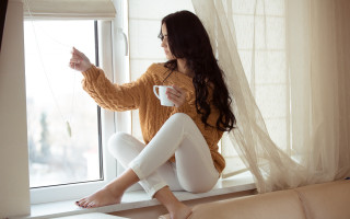 Woman coffee window sill minimalist - a string free wallpaper