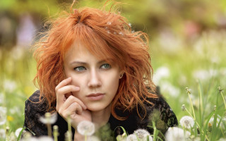 Red haired woman dandelions serious - preraphaelitism free wallpaper