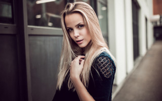 Eszter mattioni blonde hair portrait - shirt free wallpaper for desktop