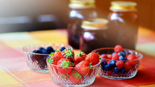 Fruit bowl jam berries dessert - raspberry free wallpaper