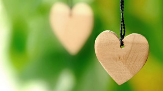 Wooden heart string tree branch - a string free wallpaper
