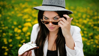 Woman hat sunglasses cake outdoors - a piece of cake free wallpaper
