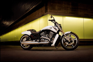 White motorcycle night building neon - a white motorcycle free wallpaper