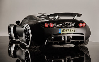 Black sports car rear end - f 8 aperture free wallpaper