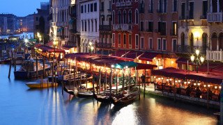 Boats docked city night lights - canaletto free wallpaper