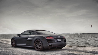 Black sports car water kite - a black sports car free wallpaper for desktop