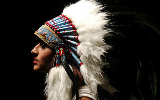 Woman headdress feathers profile blackbackground - ella guru free wallpaper