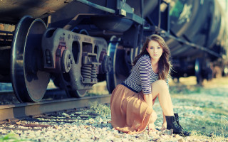 Woman train portrait blurry outdoor - the track free wallpaper