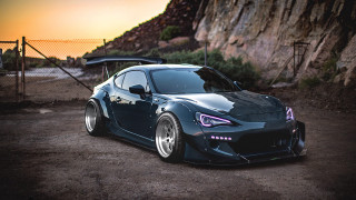 Car dirt lot fence rockwall - pearlescent free wallpaper