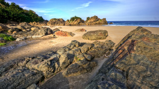 Beach rocks water blue sky 4 - hdr free wallpaper for desktop