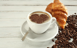 Coffee croissant white table coffee - a white table free wallpaper