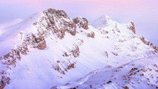 Mountain snowy pink sky clouds - bela čikoš sesija free wallpaper