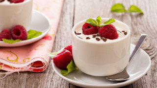 Food cups spoon plate berry - byeon sangbyeok free wallpaper