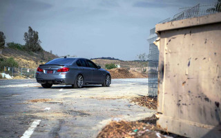 Car fence woodenbox anamorphic flare - a wooden box free wallpaper