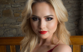 Blonde woman red dress polaroid - red lipstick free wallpaper