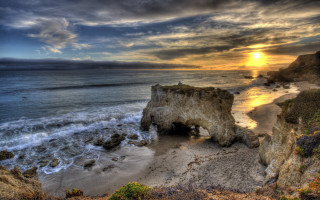 Sunset ocean rocky cliff beach - hdr free wallpaper for desktop