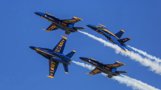 Blue angels formation smoke trail - formation in the sky free wallpaper