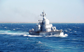 Large ship ocean water waves - a large ship in the middle of the ocean free wallpaper