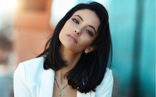 Elina karimova white jacket blue - a white jacket free wallpaper