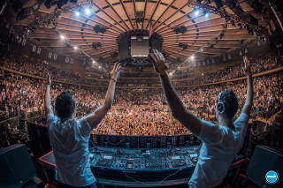 Concert crowd night cityscape ferris - a concert free wallpaper