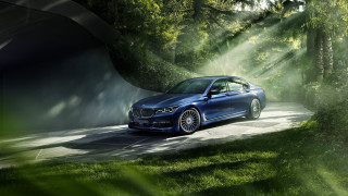 Blue car forest road rimlight - rim light free wallpaper