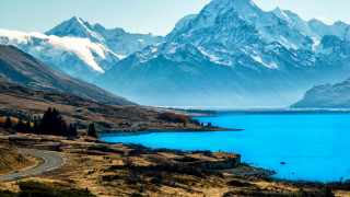 Mountain lake road tiltshift beach - bob thompson free wallpaper