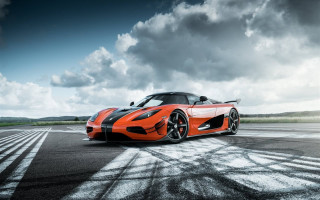 Sports car runway cloudy sky 3 - a sports car free wallpaper