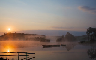 Misty lake sunset trees city - mist free wallpaper