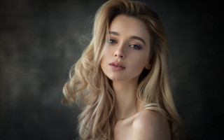 Elina karimova blonde hair portrait - a black background behind her free wallpaper