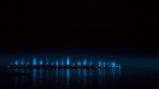 Lights reflection boat city night - bruce munro free wallpaper