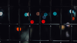 Trafficlight moonlight glowing sky space - blurry free wallpaper for desktop