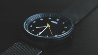 Watch yellow second hand black - free technology wallpaper
