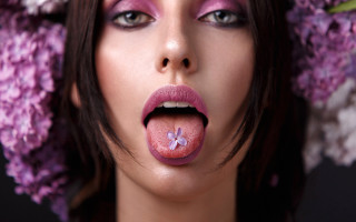 Flower lip tongue macro fashion - the side of her face free wallpaper