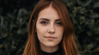 Red haired woman choker serious - caroline chariotdayez free wallpaper