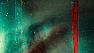 Red pole center black white - object in the middle free wallpaper