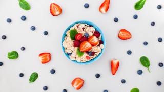 Bowl fruit cereal blueberry strawberry - a white surface free wallpaper for desktop
