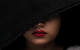 Woman redlipstick blackhoodie portrait noir - a black hoodie free wallpaper