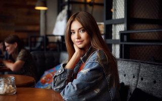 Elina karimova salt table cosplay - a man in the background free wallpaper