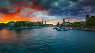 River boats cloudy sunset cityscape - colorful cloud free wallpaper