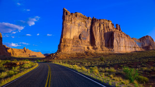 Desert road mountain sky clouds 2 - american scene painting free wallpaper