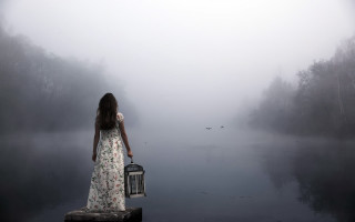 Woman dress suitcase dock foggy - a suitcase free wallpaper
