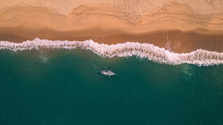 Boat beach waves sand cinematic - a sandy shore free wallpaper