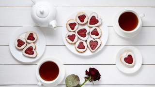 Heart shaped cookies tea red - bracha l. ettinger free wallpaper