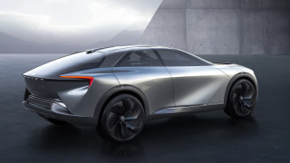 Silver car parking lot mountains - ue 5 free wallpaper