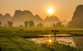 Field sunset mountains portrait nature - art brenner free wallpaper