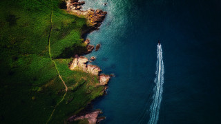 Boat rocky shore night starry - a grassy area free wallpaper
